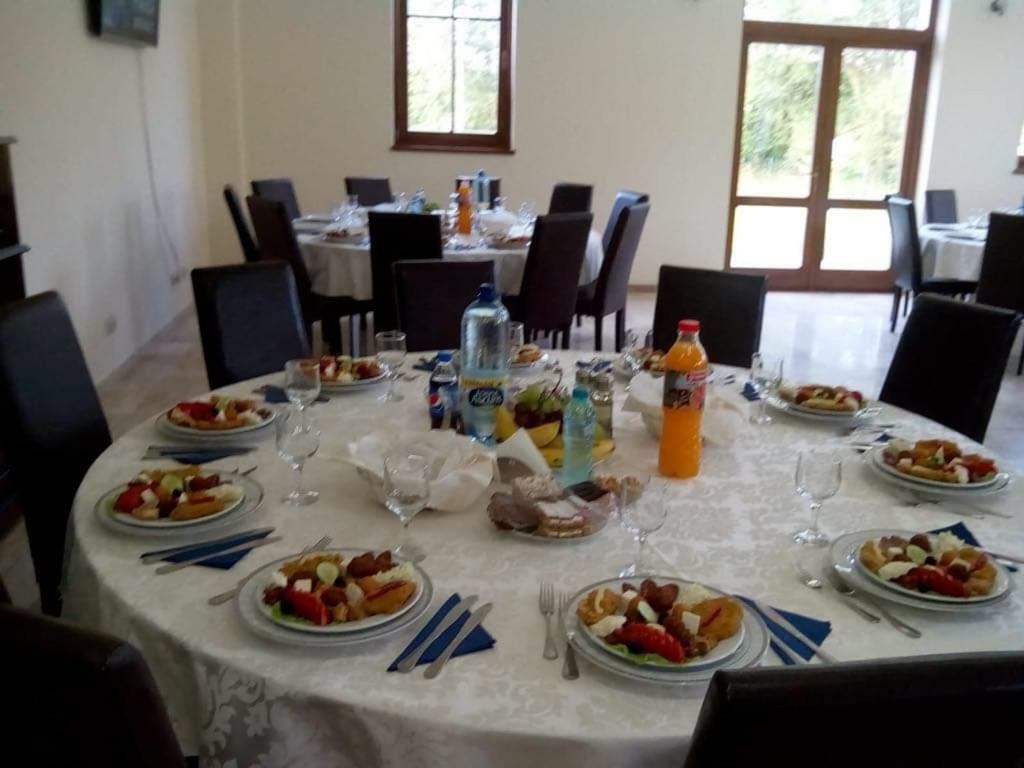 Pension Cetate Valcau De Sus Exterior photo