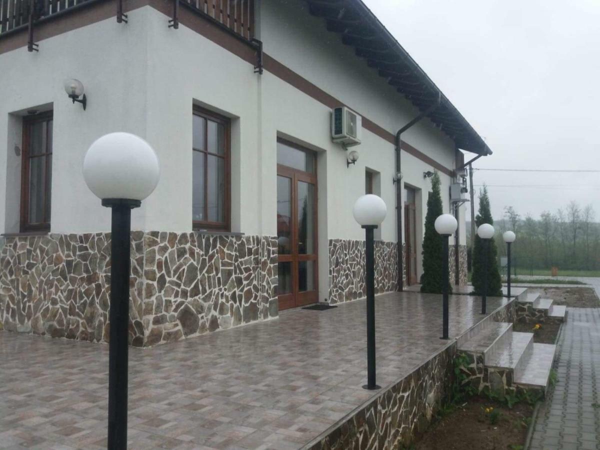 Pension Cetate Valcau De Sus Exterior photo