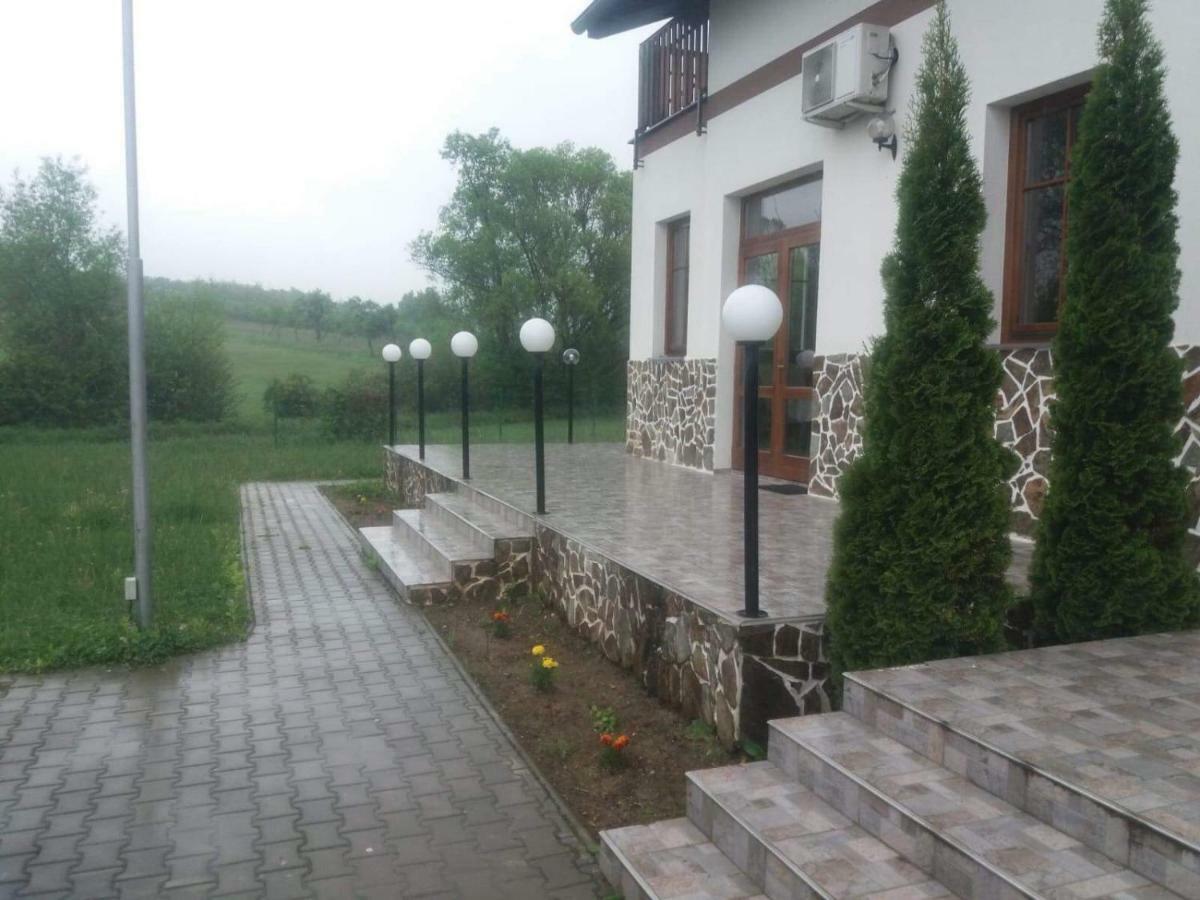 Pension Cetate Valcau De Sus Exterior photo